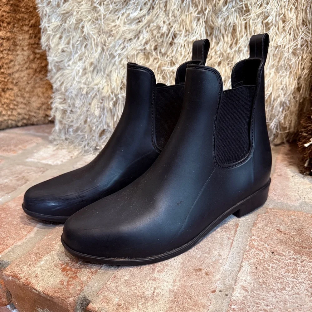 A New Day Black Ankle Rain Boots sz 8 - Picture 2 of 9